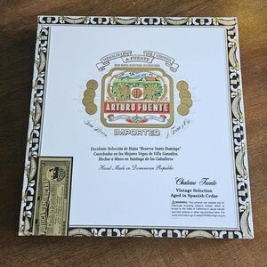 Arturo Fuente Chateau Fuente Luxury Wooden Cigar Box – Vintage Decor Storage Box